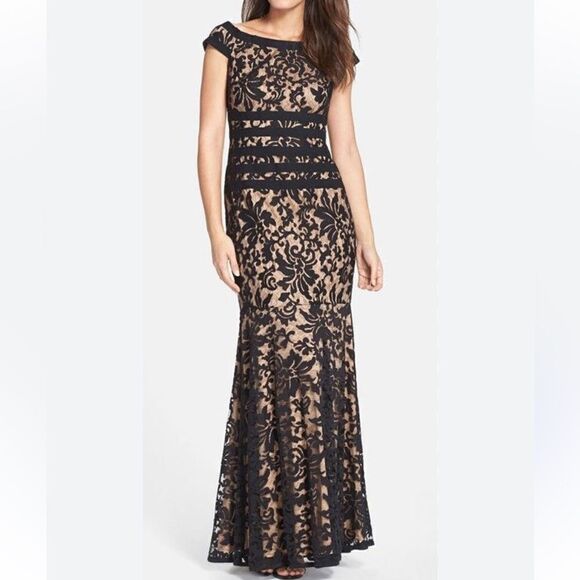 TADASHI SHOJI Navy/Nude Lace Mermaid Cap Sleeve Formal Full Length Gown Sz 14 - Picture 1 of 12